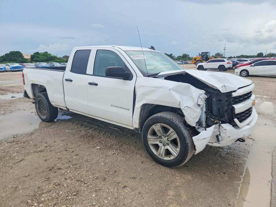 Photo 4 from auction – 2018 CHEVROLET SILVERADO with VIN 1GCRCPEH3JZ340682
