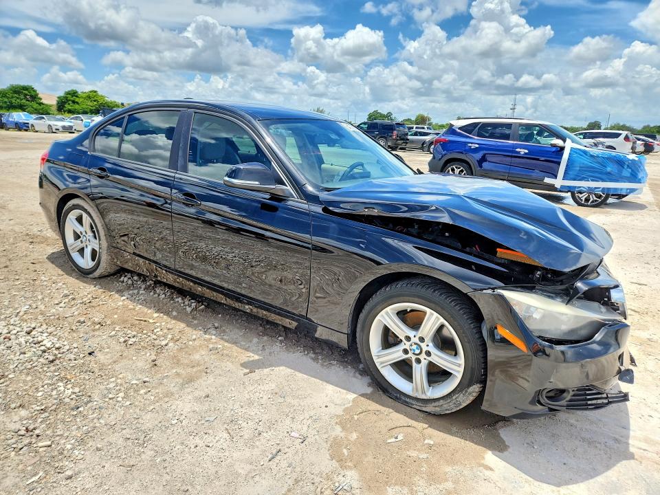 Photo 4 from auction – 2014 BMW 328 with VIN WBA3A5G52ENP33845