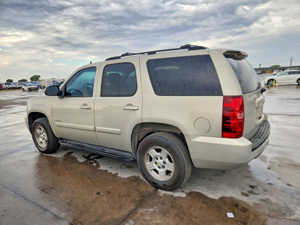 Photo 2 from auction – 2007 CHEVROLET TAHOE with VIN 1GNFC13097R163214