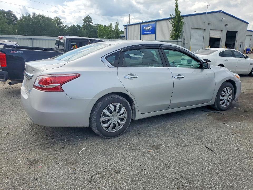 Photo 3 from auction – 2013 NISSAN ALTIMA with VIN 1N4AL3AP0DC187002