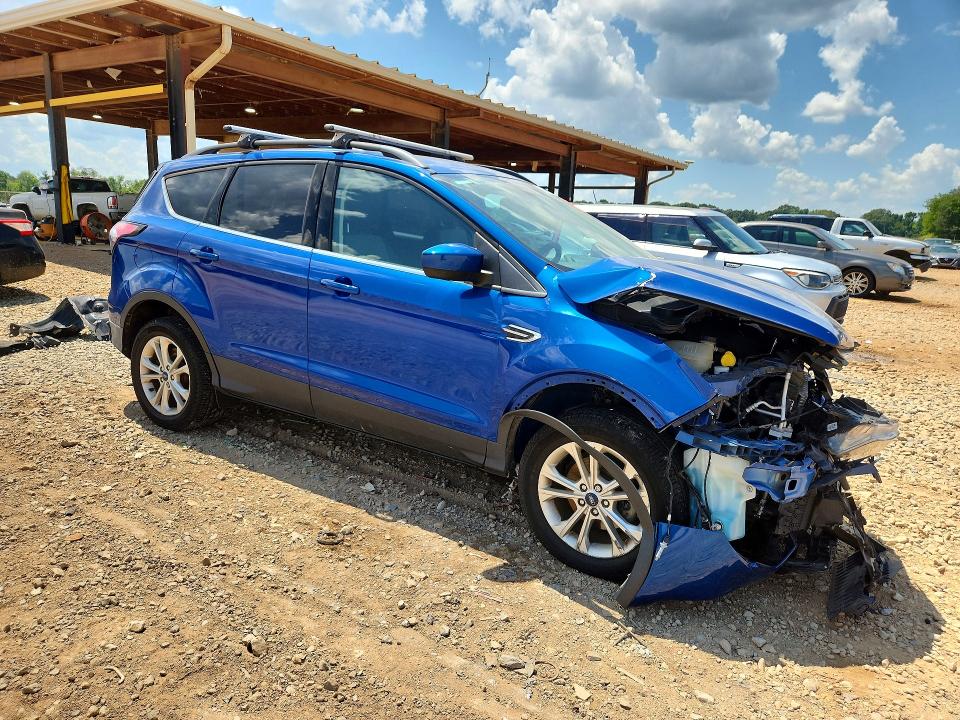Снимка 4 от търг – 2018 FORD ESCAPE с VIN 1FMCU0GD2JUB81893