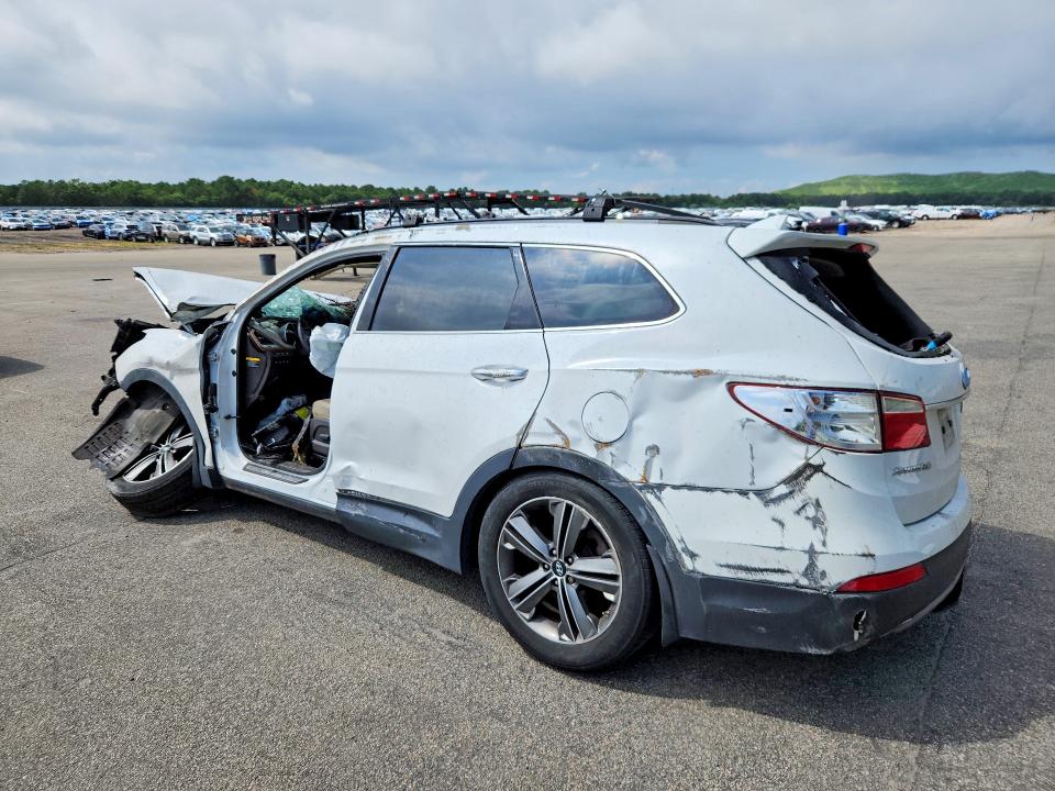 Фото 2 с аукциона – 2013 HYUNDAI SANTA FE с VIN KM8SRDHF7DU013045