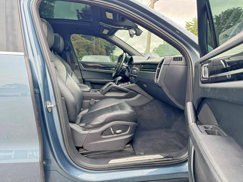 Photo 5 from auction – 2019 PORSCHE CAYENNE with VIN WP1AA2AY9KDA09016