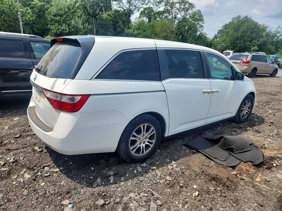 Photo 3 from auction – 2011 HONDA ODYSSEY with VIN 5FNRL5H62BB050746