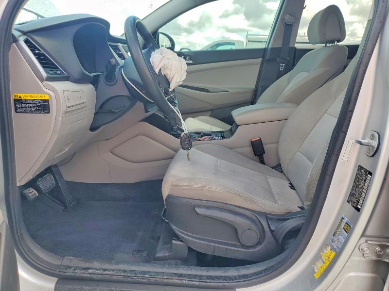 Photo 7 from auction – 2016 HYUNDAI TUCSON with VIN KM8J23A43GU062072
