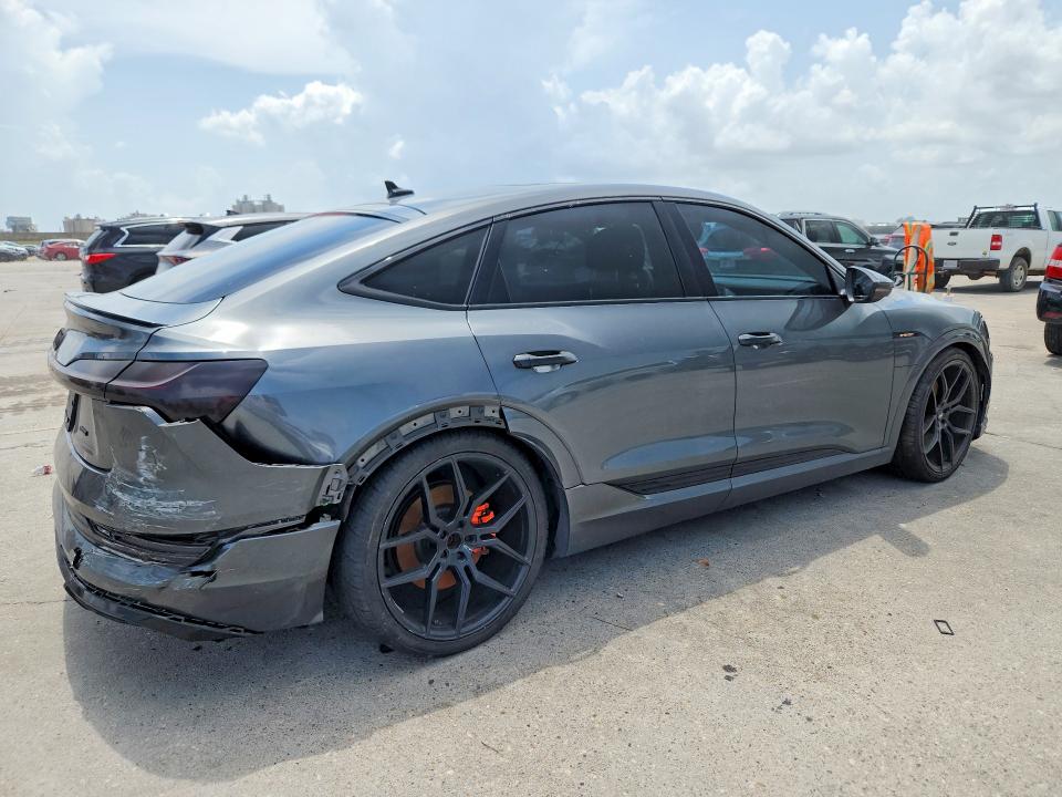صورة رقم 3 من المزاد - 2021 AUDI E-TRON مع VIN WA11AAGE7MB010103