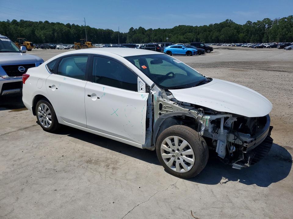 Photo 4 from auction – 2017 NISSAN SENTRA with VIN 3N1AB7AP3HY217680