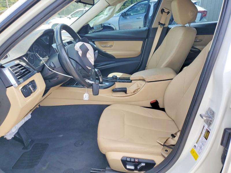 Foto 7 de la subasta – 2017 BMW 320 con VIN WBA8E1G35HNU18592