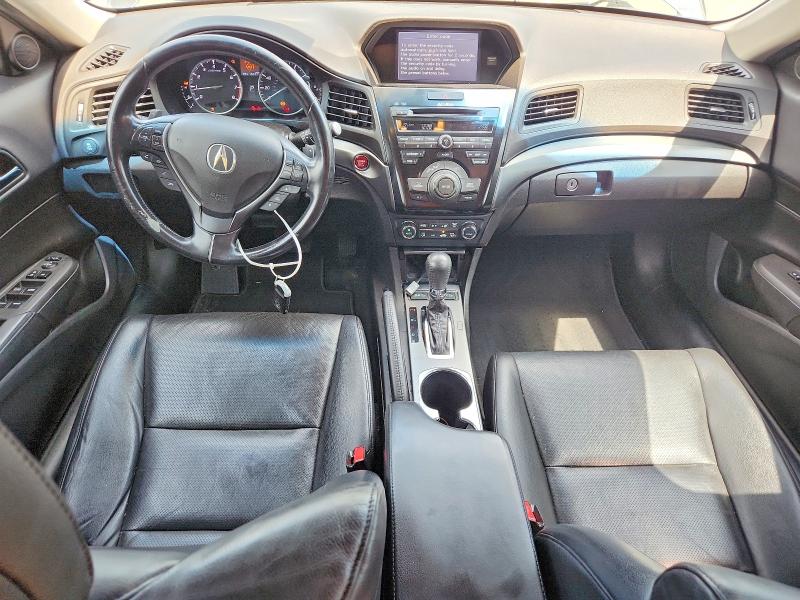 Zdjęcie 8 z aukcji – 2013 ACURA ILX z VIN 19VDE1F72DE002027