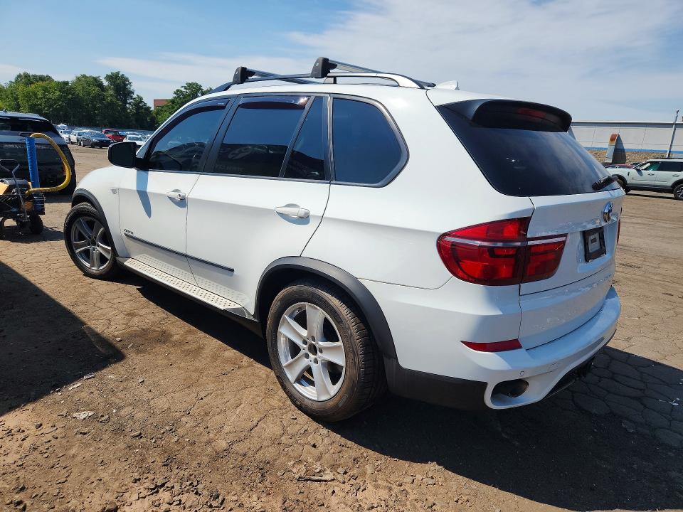 Photo 2 from auction – 2012 BMW X5 with VIN 5UXZW0C57CL663709