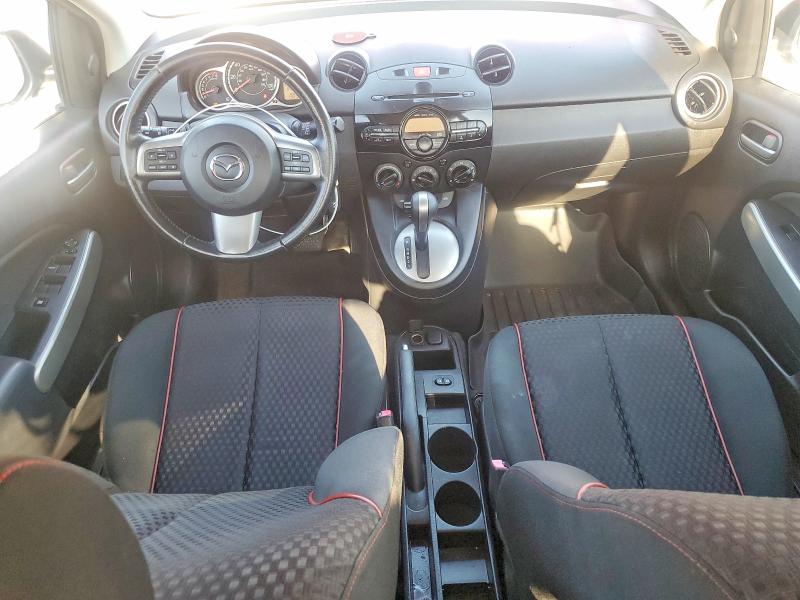 Photo 8 from auction – 2014 MAZDA MAZDA2 with VIN JM1DE1LY1E0173494
