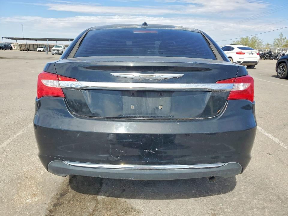 Photo 6 from auction – 2013 CHRYSLER 200 with VIN 1C3CCBBB7DN584585