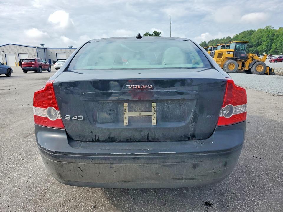 Photo 6 from auction – 2006 VOLVO S40 with VIN YV1MS382862177129