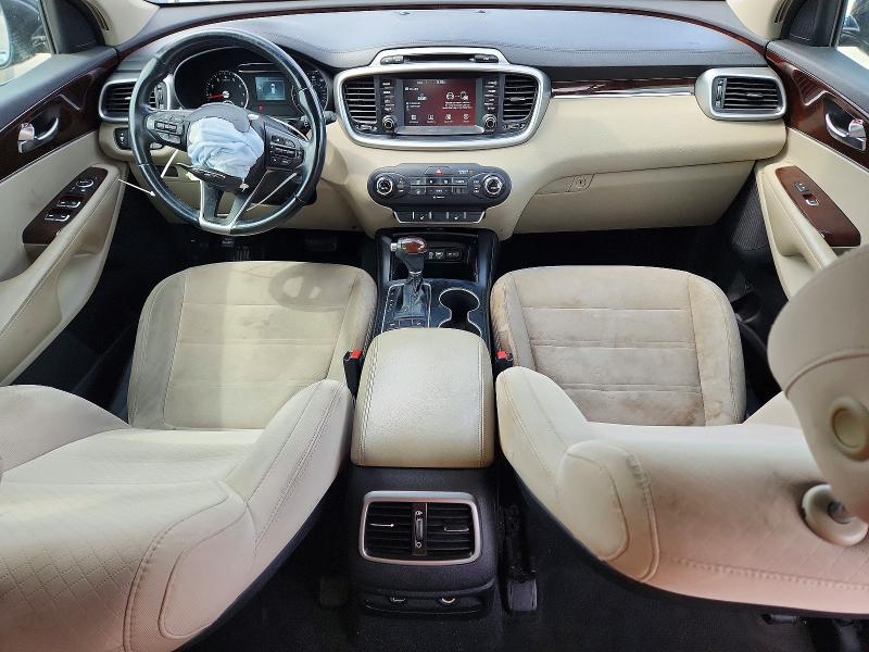 Photo 8 from auction – 2017 KIA SORENTO with VIN 5XYPG4A33HG280075