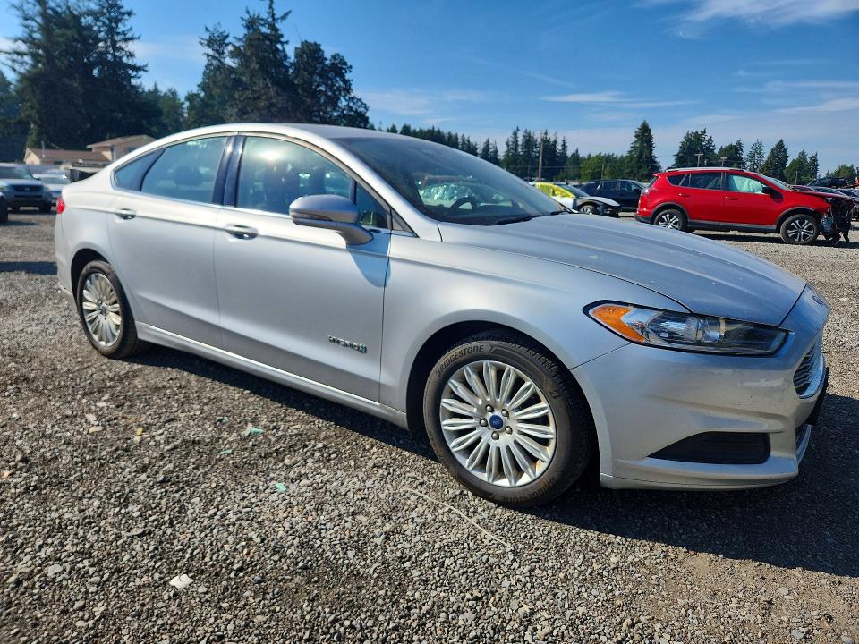 Photo 4 from auction – 2014 FORD FUSION with VIN 3FA6P0LU8ER387415
