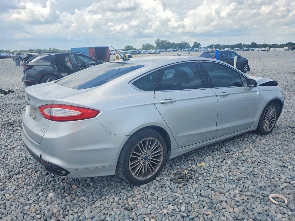Photo 3 from auction – 2015 FORD FUSION with VIN 3FA6P0H97FR141848