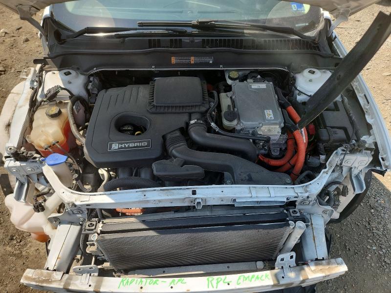 Photo 11 from auction – 2014 FORD FUSION with VIN 3FA6P0LUXER169489