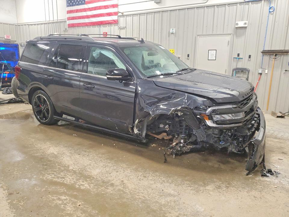 Photo 4 from auction – 2024 FORD EXPEDITION with VIN 1FMJU2AG2REA79487