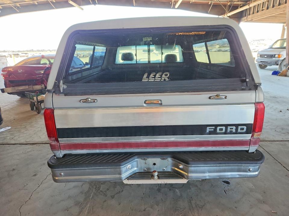 Photo 6 from auction – 1993 FORD F-150 with VIN 2FTDF15N3PCA48072