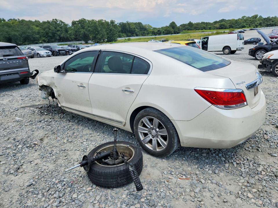 Фото 2 с аукциона – 2013 BUICK LACROSSE с VIN 1G4GC5E34DF140976