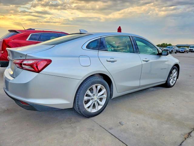Photo 3 from auction – 2021 CHEVROLET MALIBU with VIN 1G1ZD5ST7MF067609