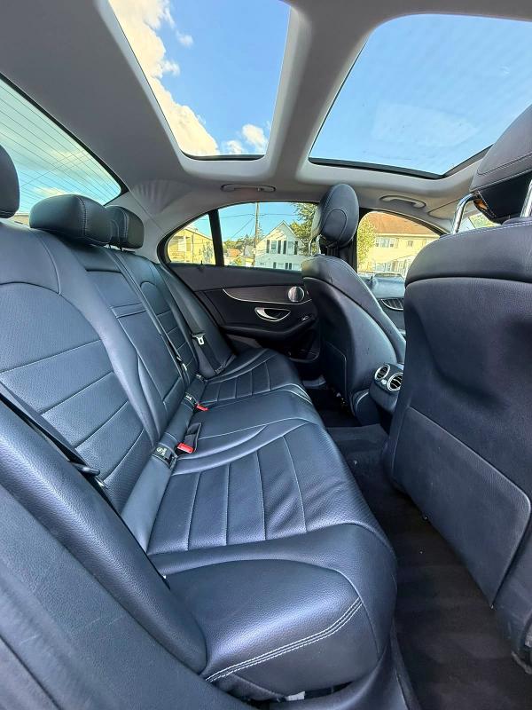 Photo 9 from auction – 2017 MERCEDES-BENZ C with VIN 55SWF4KB0HU199626