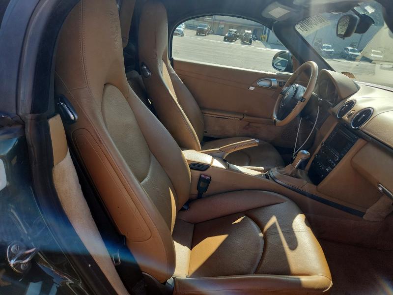 Photo 10 from auction – 2011 PORSCHE BOXSTER with VIN WP0CA2A80BS710601
