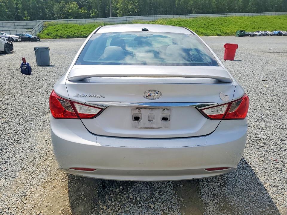 Photo 6 from auction – 2012 HYUNDAI SONATA with VIN 5NPEB4ACXCH374929