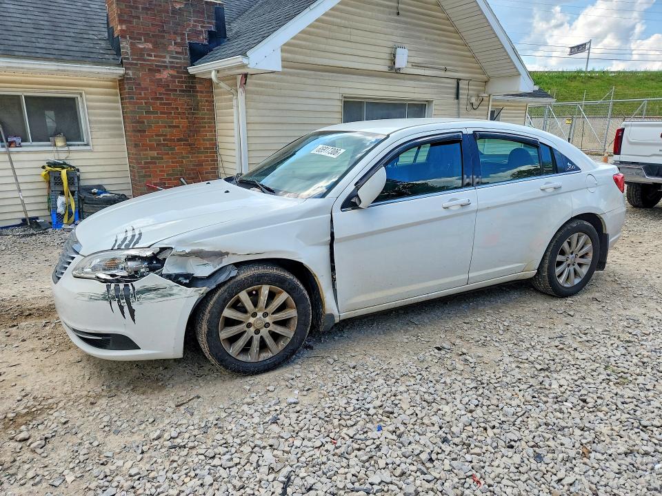 Photo 1 from auction – 2012 CHRYSLER 200 with VIN 1C3CCBBGXCN108647