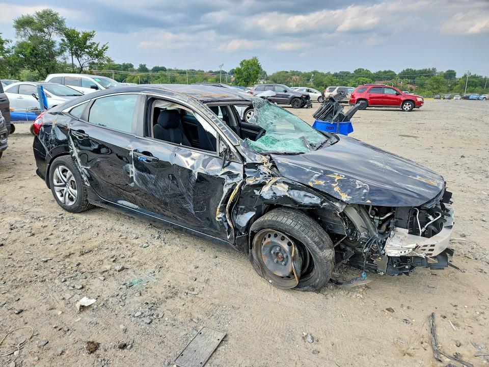 Zdjęcie 4 z aukcji – 2017 HONDA CIVIC z VIN 19XFC2F51HE206169