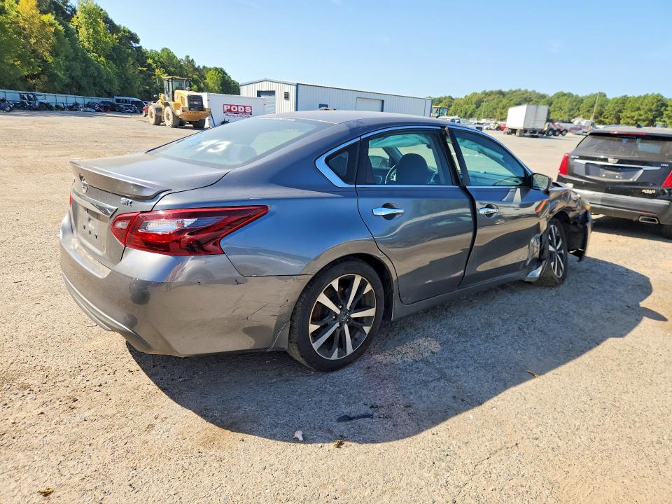 Photo 3 from auction – 2018 NISSAN ALTIMA with VIN 1N4AL3AP9JC149439