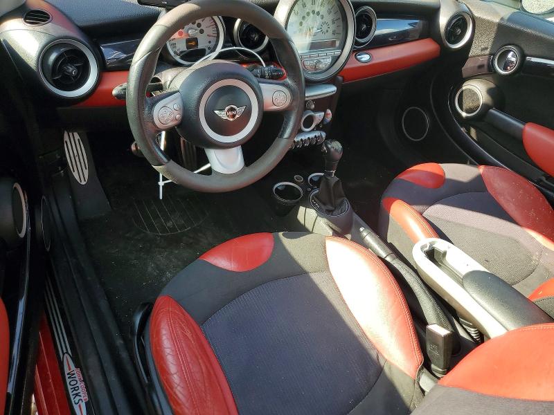 Photo 8 from auction – 2009 MINI COOPER with VIN WMWMM33599TP93600