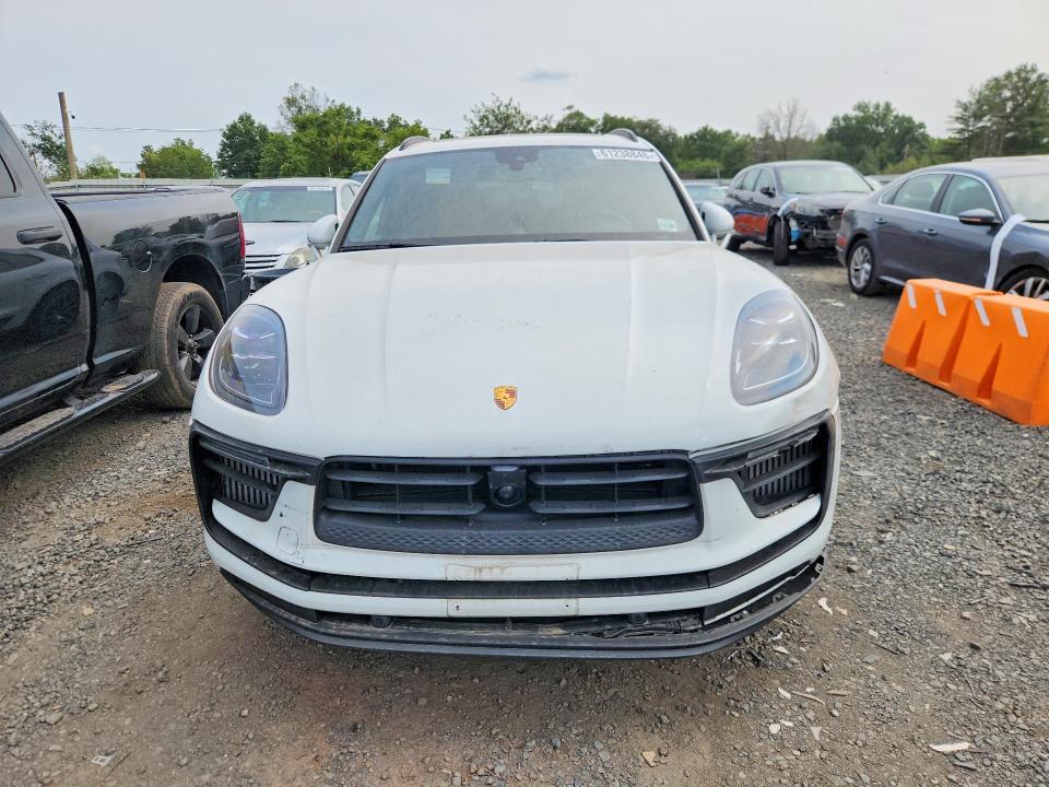 Фото 5 с аукциона – 2024 PORSCHE MACAN с VIN WP1AG2A56RLB36830