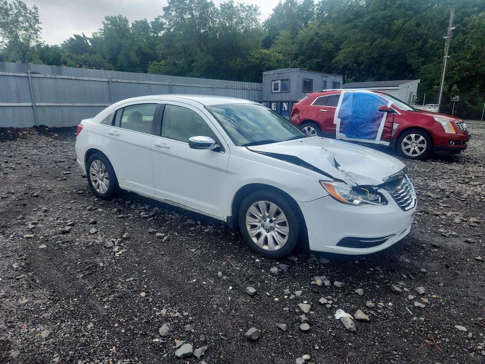 Photo 4 from auction – 2011 CHRYSLER 200 with VIN 1C3BC4FB6BN586245