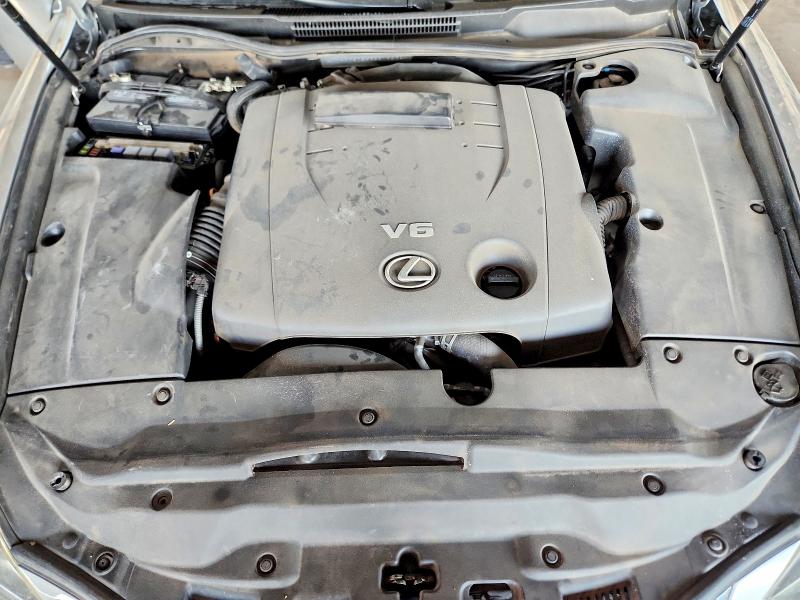 Photo 11 from auction – 2011 LEXUS IS 250C with VIN JTHFF2C2XB2518236