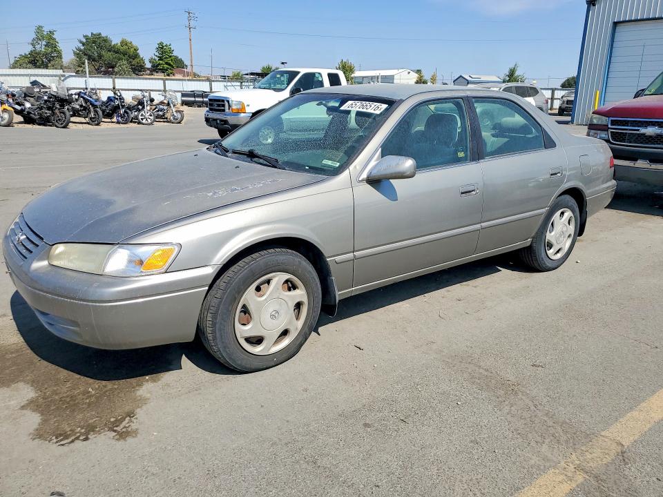TOYOTA CAMRY 1998 with VIN JT2BF22K6W0141111 - Photo from auction