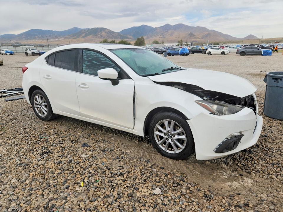 Photo 4 from auction – 2016 MAZDA 3 with VIN JM1BM1V72G1282218