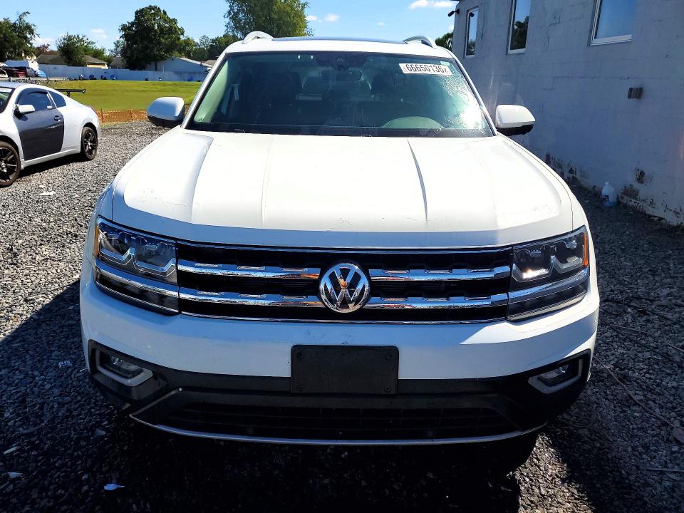 Photo 5 from auction – 2018 VOLKSWAGEN ATLAS with VIN 1V2NR2CA7JC560642