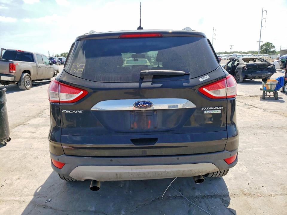Photo 6 from auction – 2015 FORD ESCAPE with VIN 1FMCU0J90FUC40080
