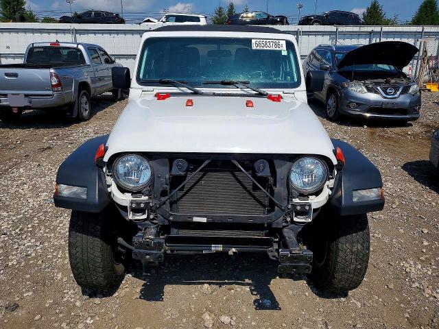 Снимка 5 от търг – 2018 JEEP WRANGLER UNLIMITED с VIN 1C4HJXDG4JW188780
