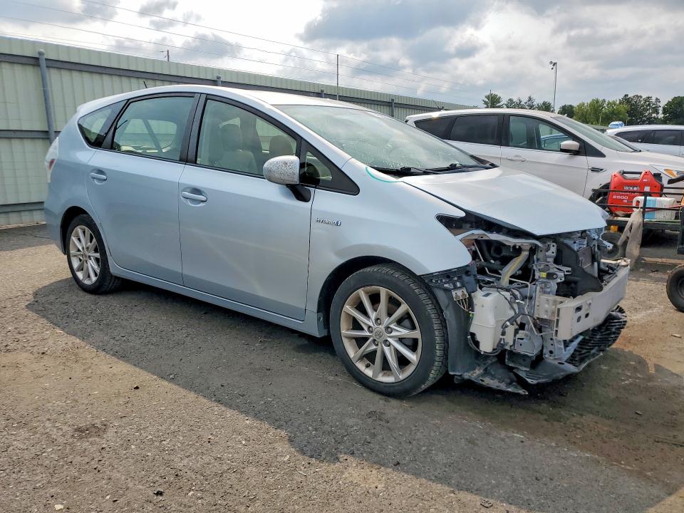 Photo 4 from auction – 2014 TOYOTA PRIUS V with VIN JTDZN3EU2E3316057