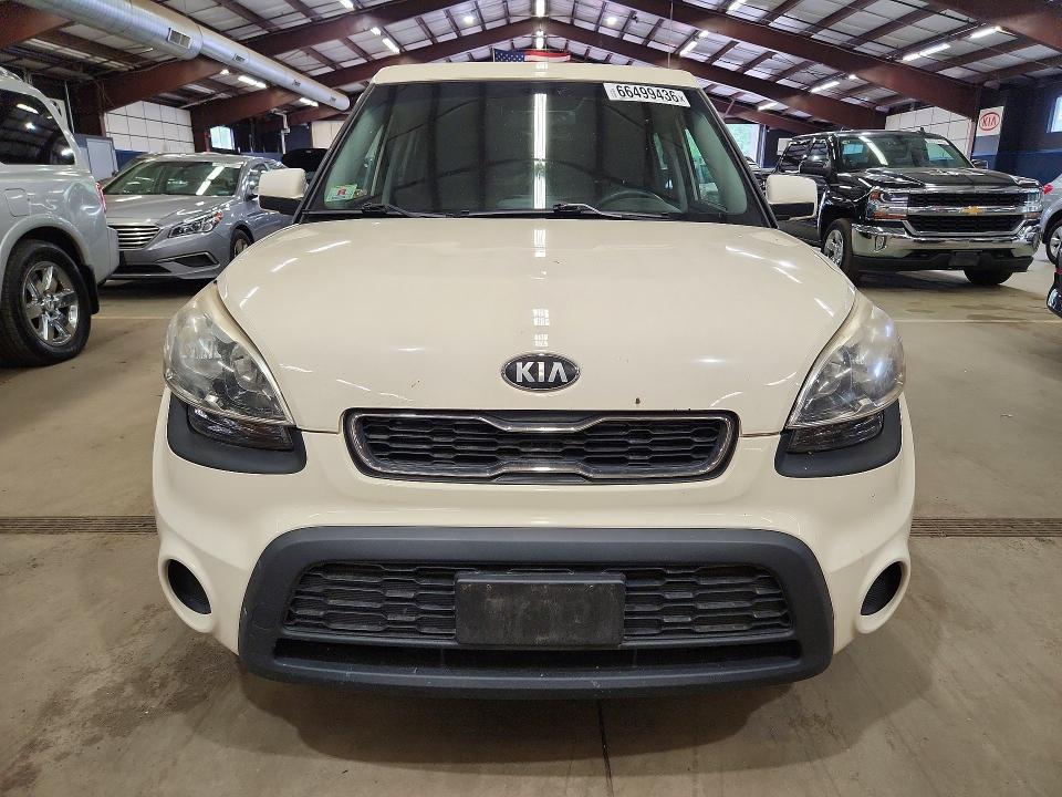 Photo 5 from auction – 2013 KIA SOUL with VIN KNDJT2A5XD7769071