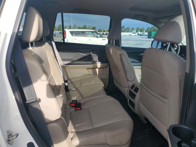 Photo 11 from auction – 2017 HONDA PILOT with VIN 5FNYF5H58HB015745