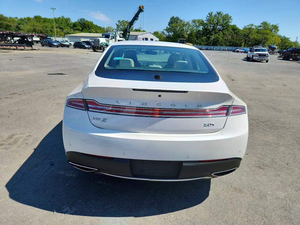 Photo 6 from auction – 2017 LINCOLN MKZ with VIN 3LN6L5C91HR618458