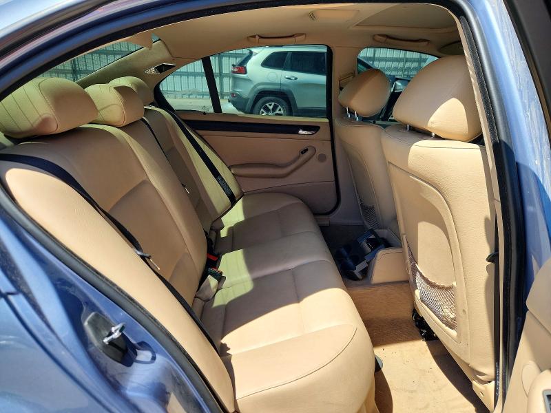 Photo 10 from auction – 2004 BMW 325 with VIN WBAAZ33494KP89024
