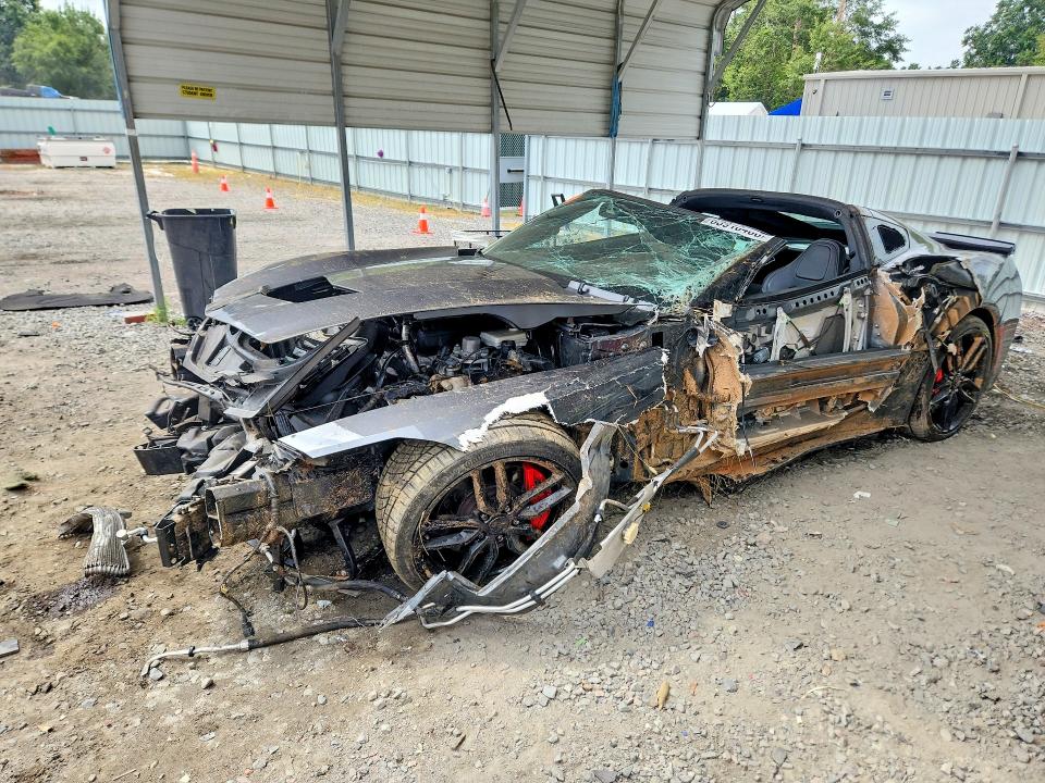 CHEVROLET CORVETTE 2017 with VIN 1G1YH2D7XH5116117 - Photo from auction