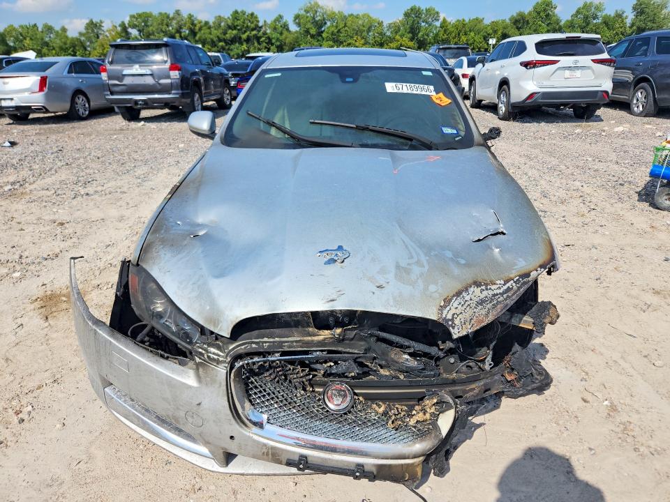 Zdjęcie 5 z aukcji – 2015 JAGUAR XF z VIN SAJWA0F73F8U58798
