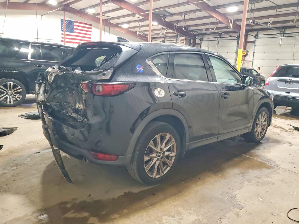 Foto 3 de la subasta – 2019 MAZDA CX-5 con VIN JM3KFBDMXK1551234