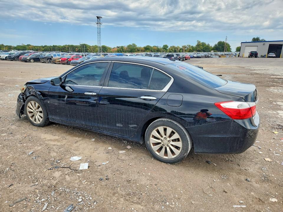 Photo 2 from auction – 2015 HONDA ACCORD with VIN 1HGCR2F84FA274527