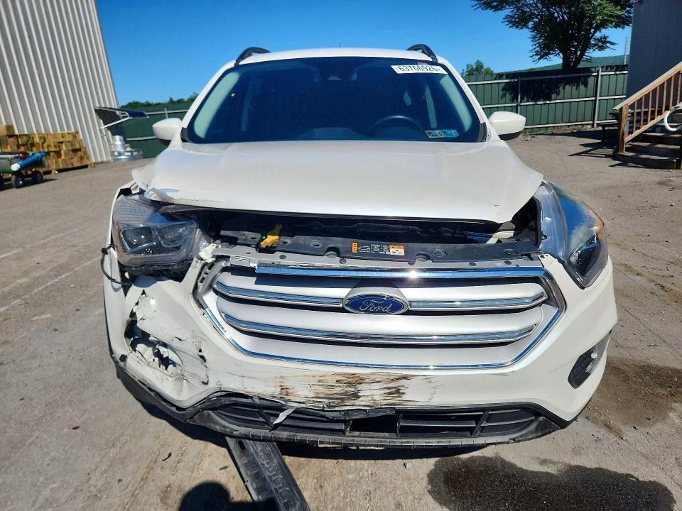 Photo 5 from auction – 2019 FORD ESCAPE with VIN 1FMCU9HD8KUA01157